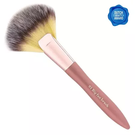 Cent Pur Cent Big Fan Brush 01